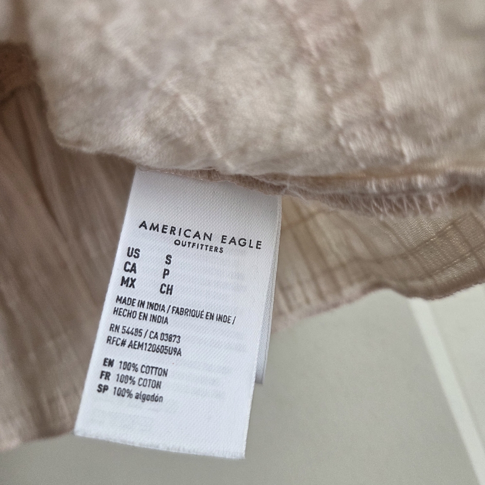 AE Ruched Flutter Sleeve Blouse - Picture 9 of 14